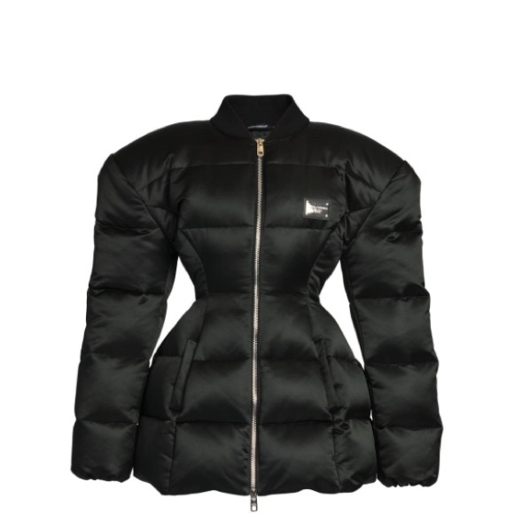 Dolce & Gabbana Jackets & Blazers - Dolce & Gabbana Black Puffer Jacket that’s cinched in the waist. Size 40